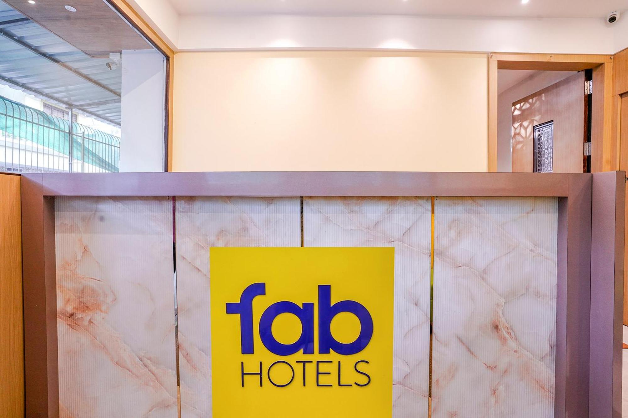 Готель Fabexpress Utsav Residency - Nr Panvel Jamb Екстер'єр фото